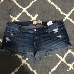 Hollister Size 15 Dark Wash Short Shorts